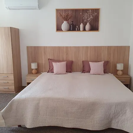 Var-lak Vendeghaz Appartement Kalocsa